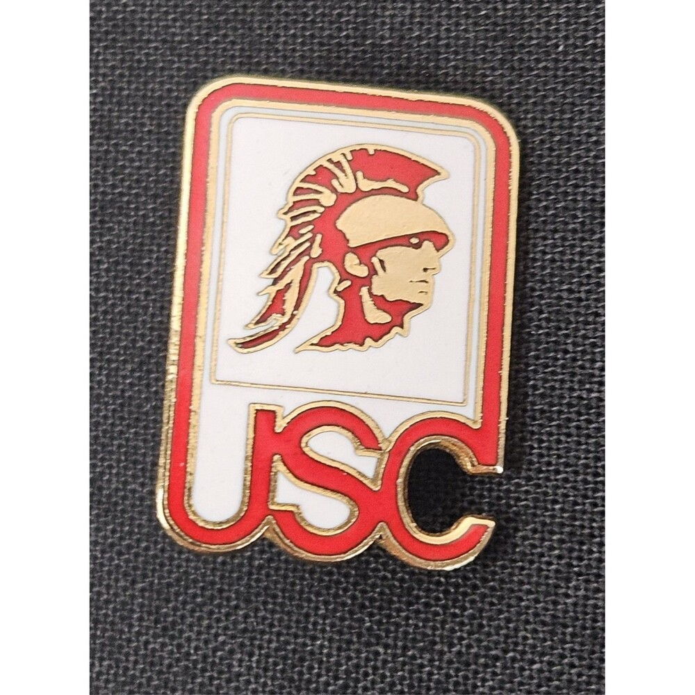 Vintage University of Southern California USC Trojans Lapel Pin 22mm